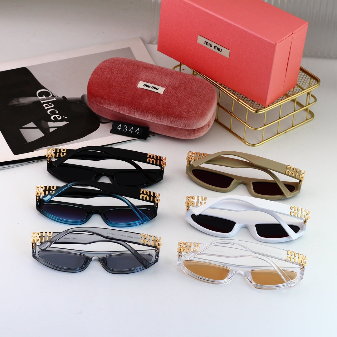 2026 Rectangular Gold-tone Logo Emblems Fashion Sunglasses