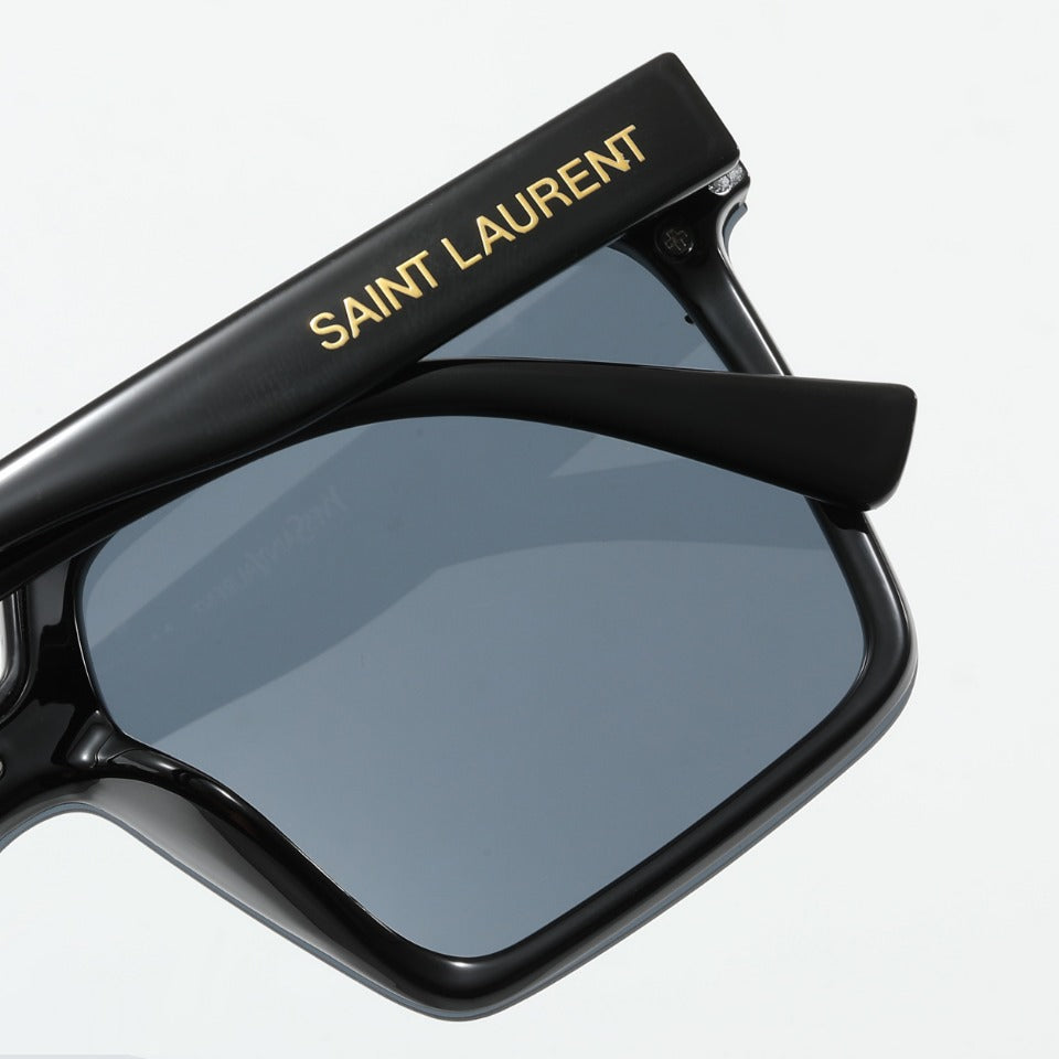 2026 Retro Metal Engraving Frame Square Sunglasses