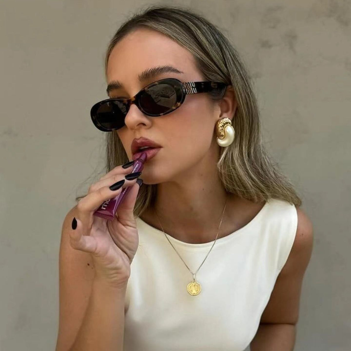2026 Retro Trendy Women's Oval Sunglasses