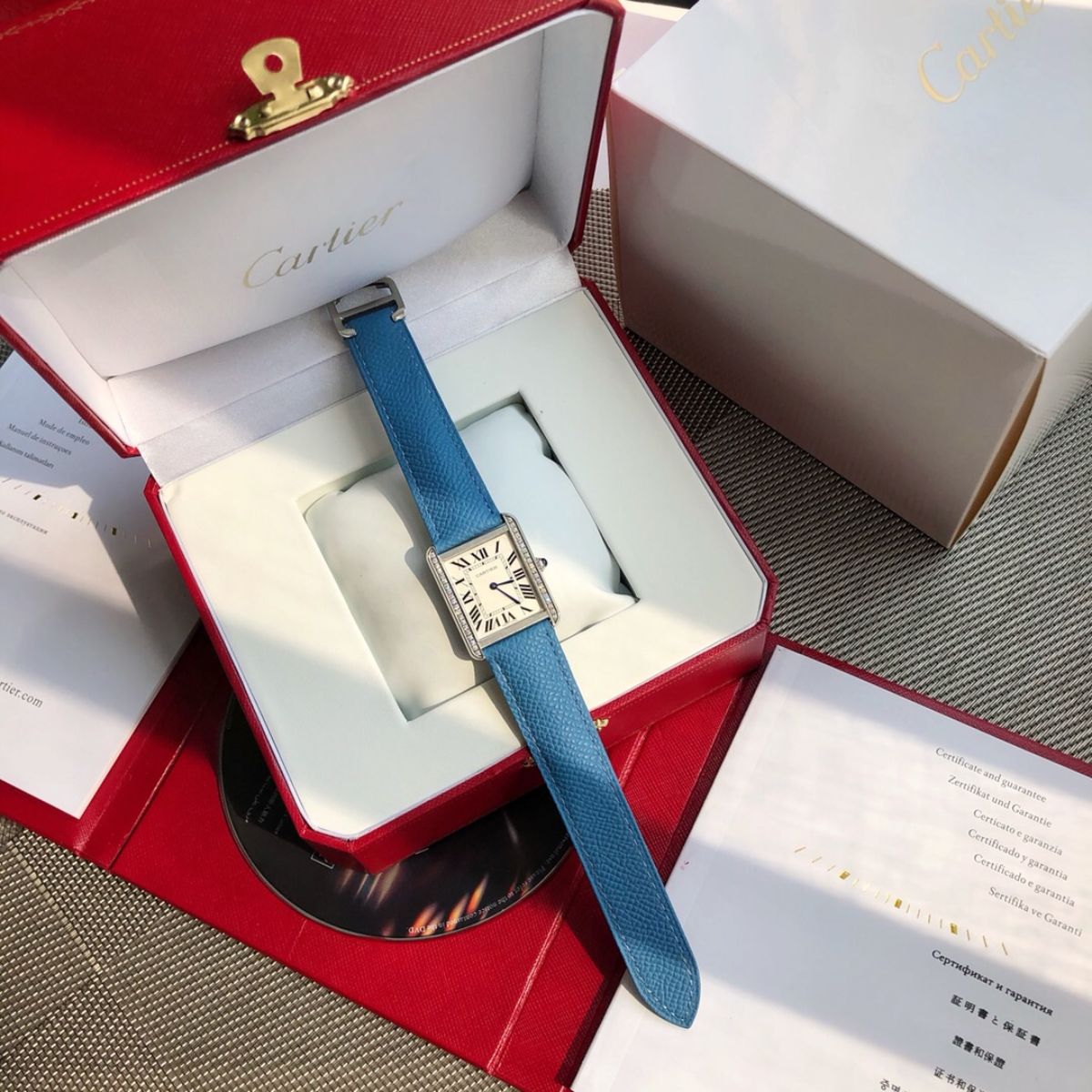 Parisian Rectangular Essential watch 33 x 27 mm 6343