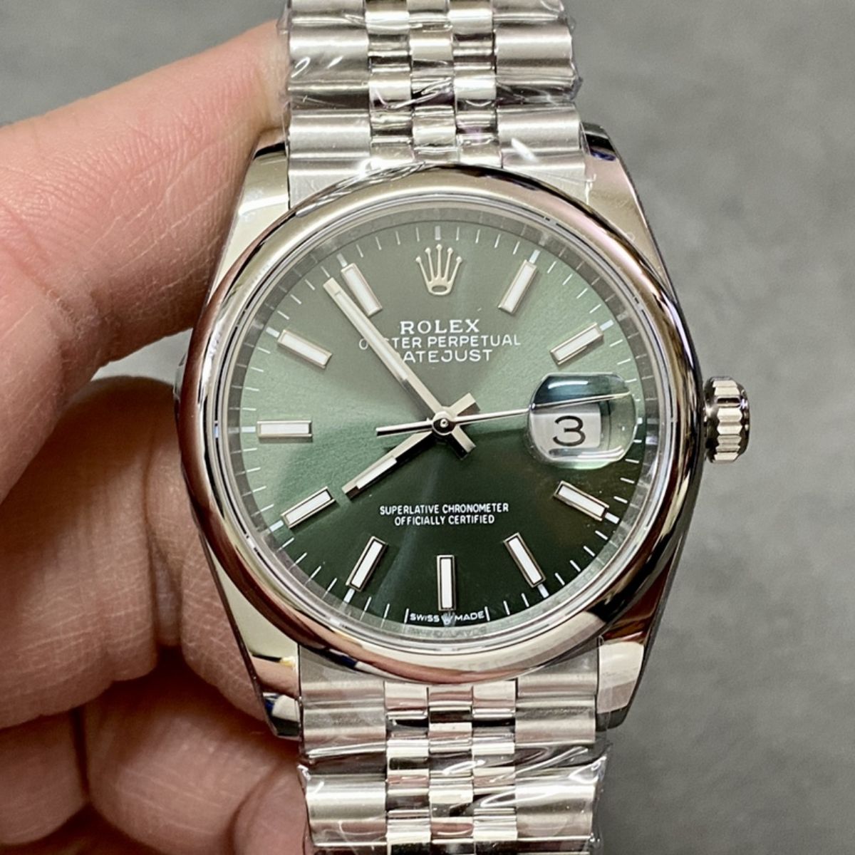 [Super Clone] Regency Classic Date 36 mm Five-Link Domed Bezel Mint green Dial 126200 5835