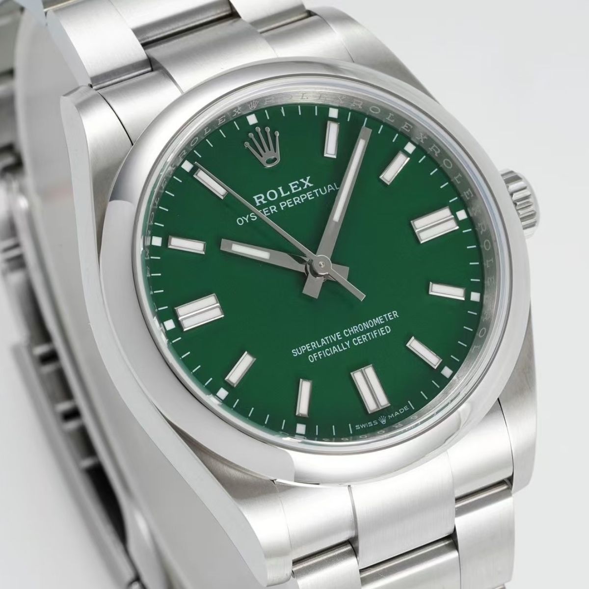 Regency Timeless Perpetual 41 mm Timeless Trapeze Bezel Green Dial 134300 7478