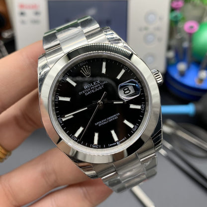 [Super Clone] Regency Classic Date 41 mm Timeless Smooth Bezel Bright black Dial 126300 8245
