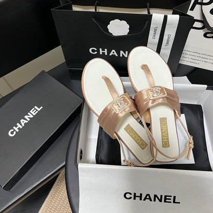 Fashion Diamond Buckle Flip Sandals