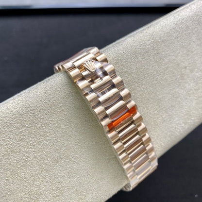 Regency Weekday 40 mm Weekday Fluted Bezel Sundust set with diamonds Dial 228235 6062