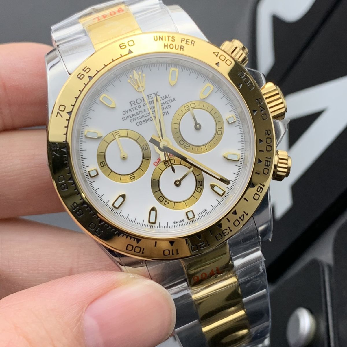 [Super Clone] Regency Racing Chronograph 40 mm Timeless Yellow Bezel White golden counter rings Dial 126503 5604