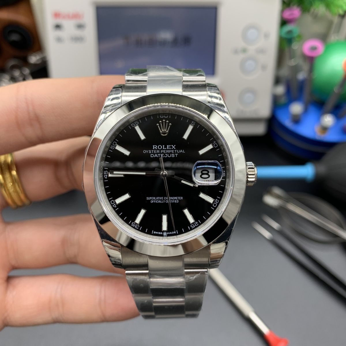 [Super Clone] Regency Classic Date 41 mm Timeless Smooth Bezel Bright black Dial 126300 8245
