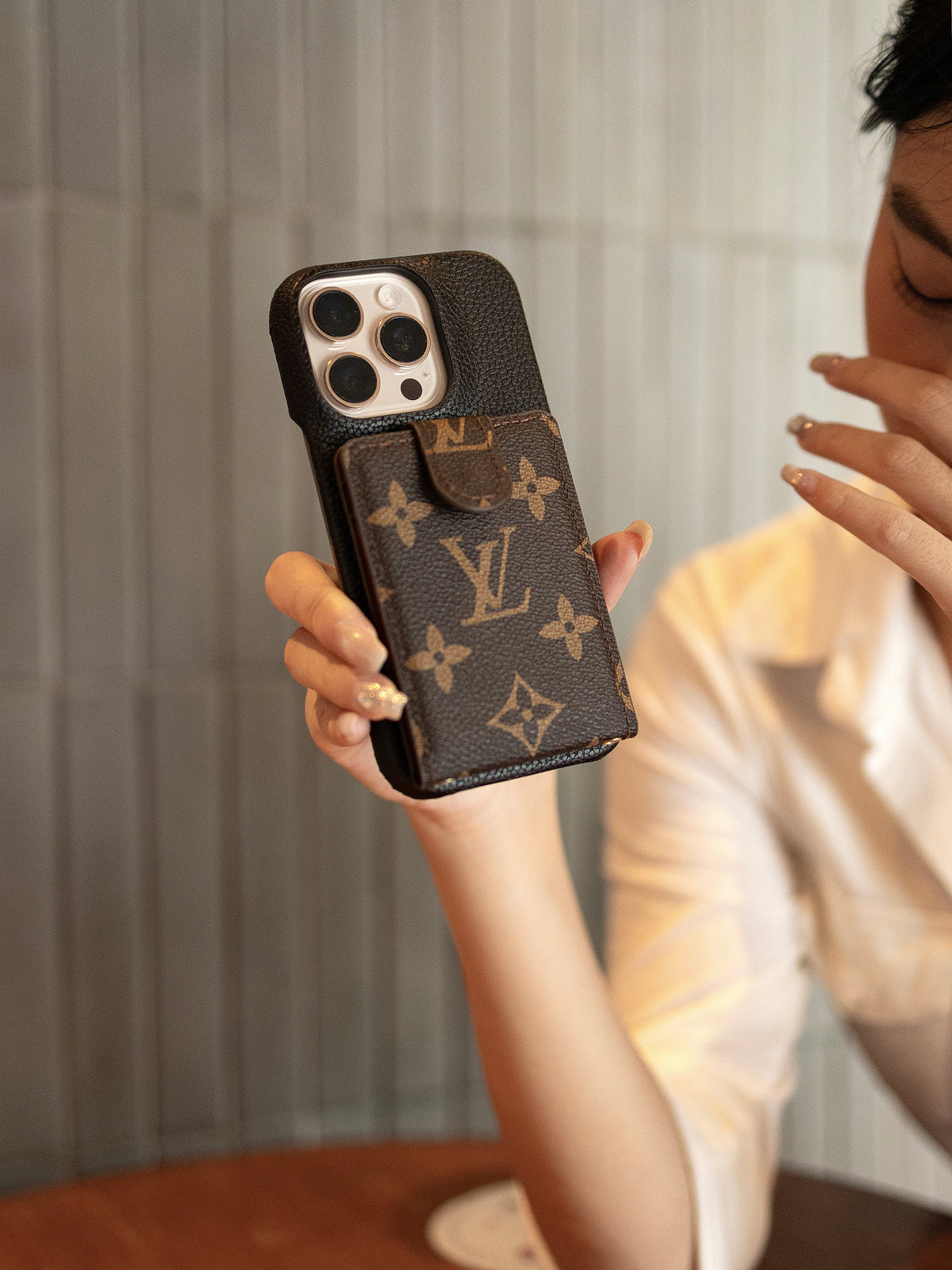 2026new arrivalAdvanced leather iPhone Case With Card Wallet And Strap