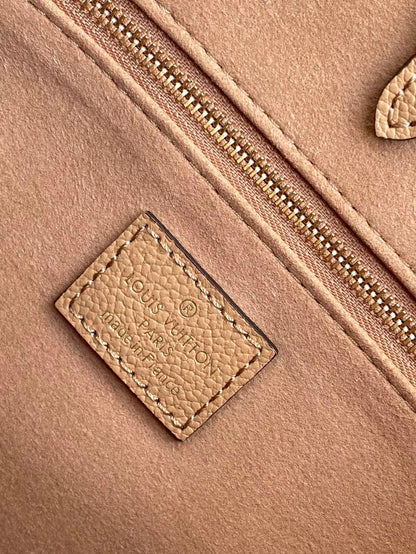 2026 Exquisite+leather+bags-393