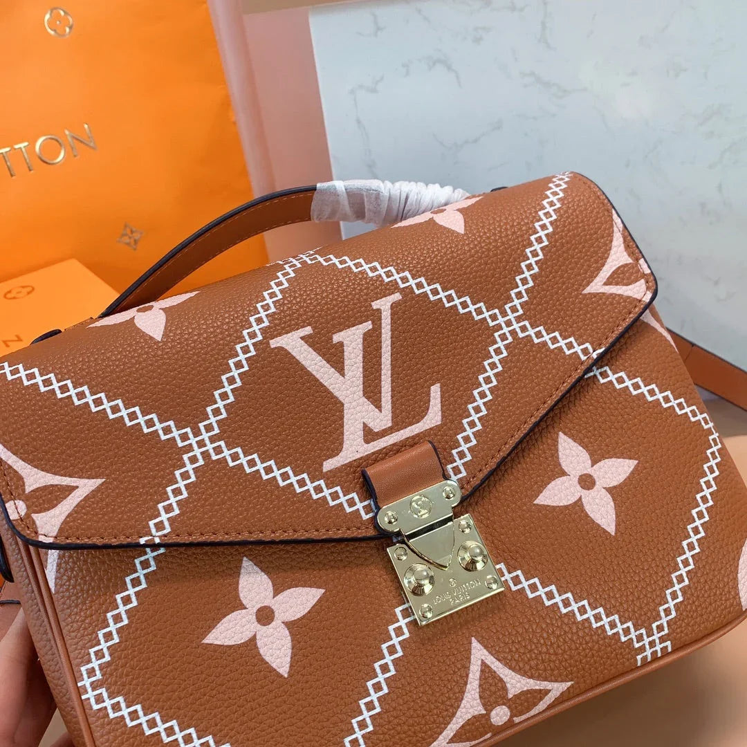 2026 Exquisite+leather+bags-497