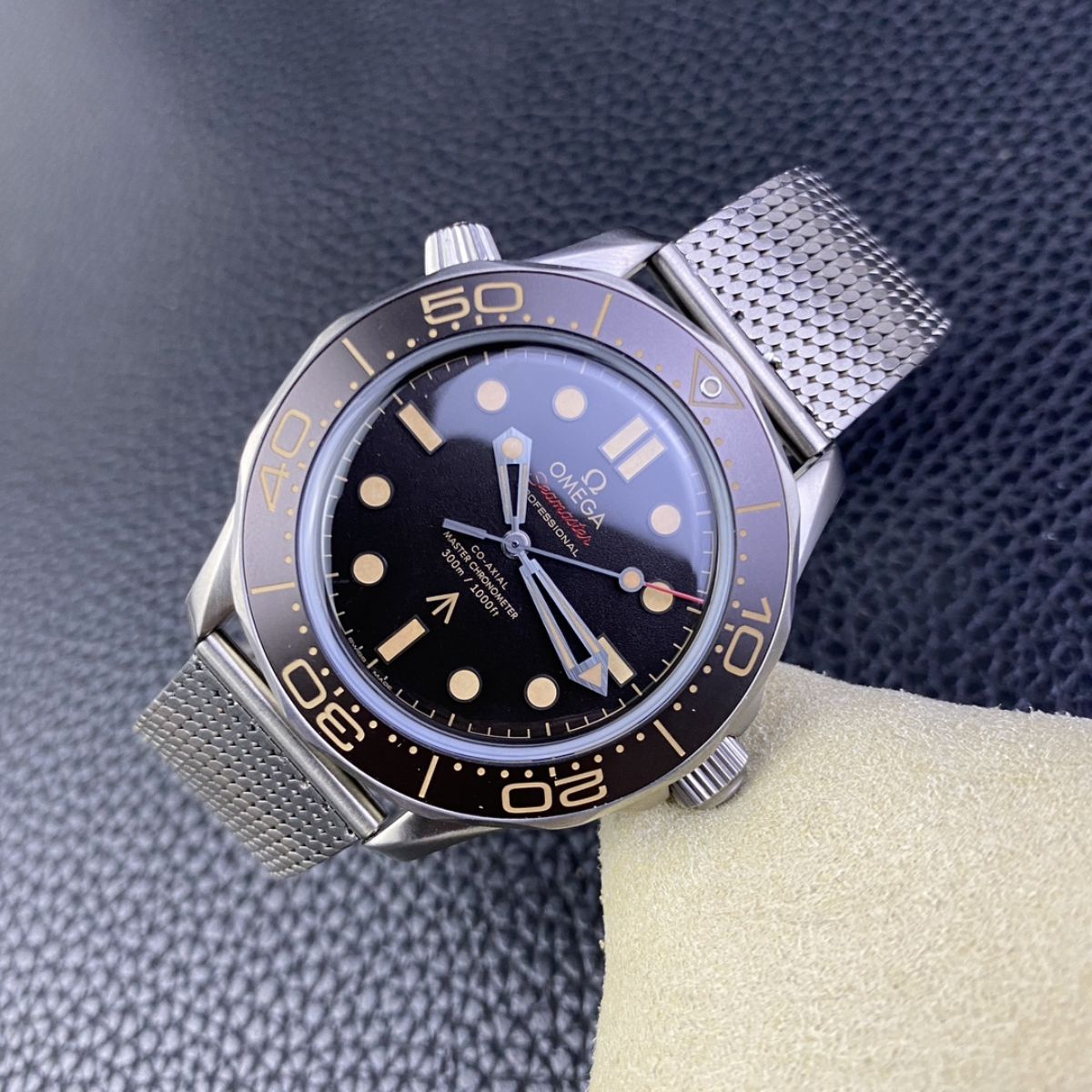 Celestial Seafarer Diver 300M 007 Edition 42mm Titanium Brown Dial 1849