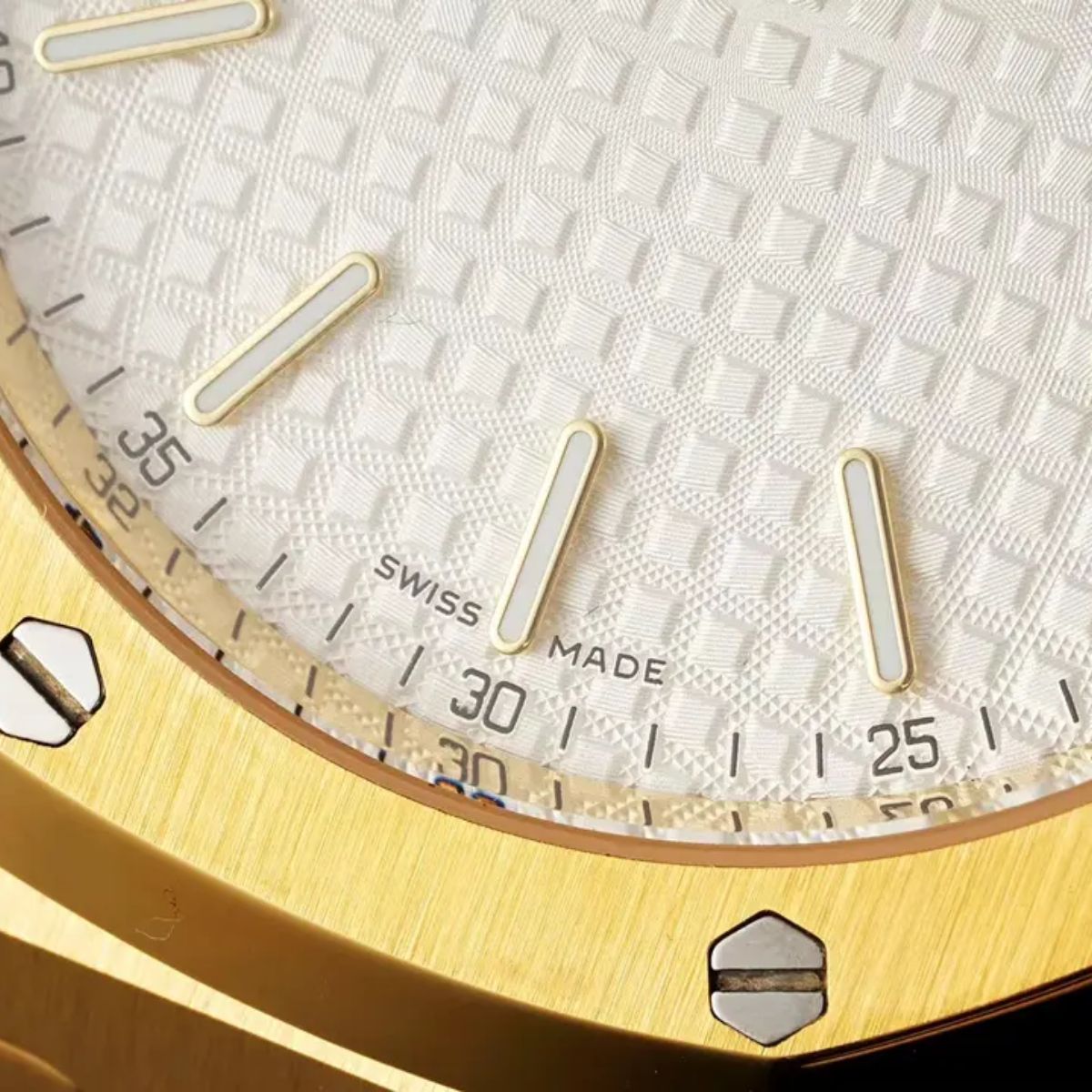 [Super Clone] Prestige Atelier Octagon Sport 39mm White Dial Yellow Gold 3334