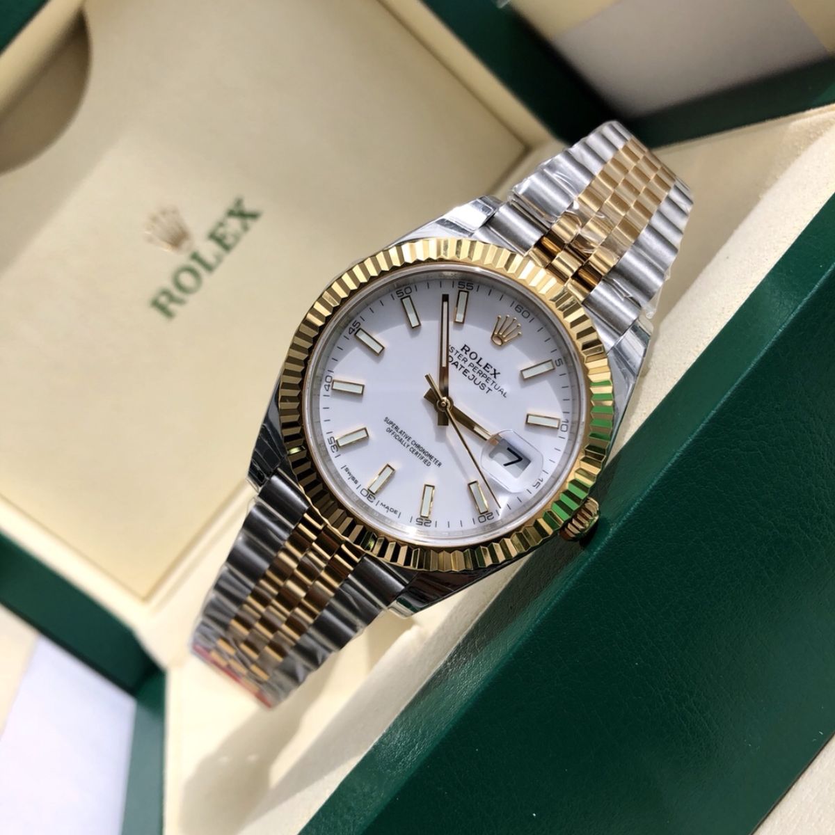 Regency Classic Date 41 mm Five-Link Fluted Bezel White Dial 126333 5577