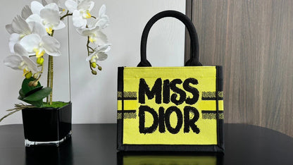 2026 Exquisite+leather+bags-397