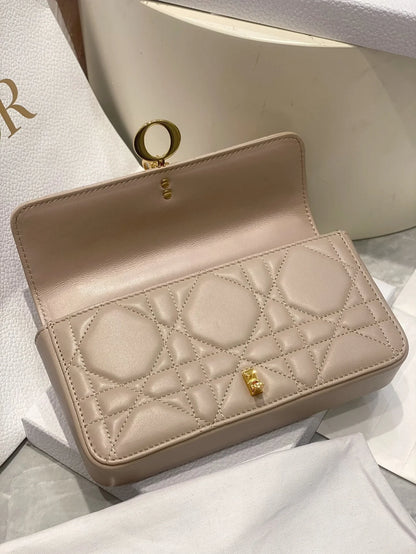 2026 Exquisite+leather+bags-130