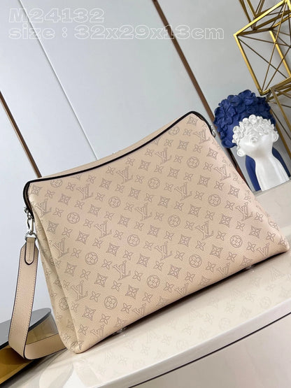 2026 Exquisite+leather+bags-325