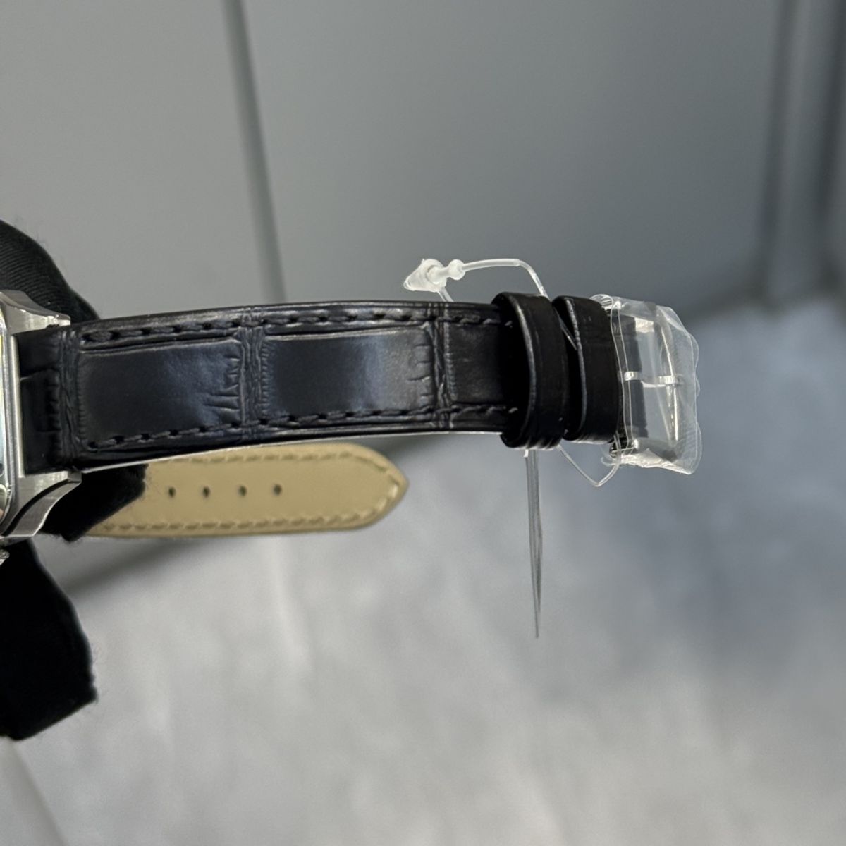 Parisian Aviator Classic watch Small model 38 mm x 27.5 mm 4685