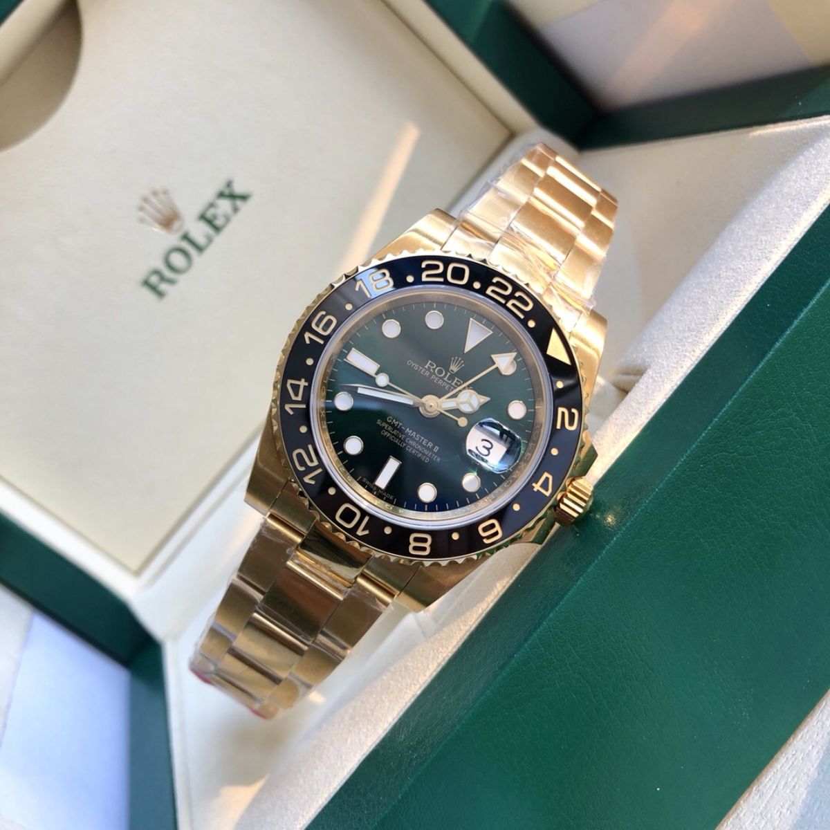 Regency Traveller Traveller 40 mm Timeless Black Bezel Green mint Dial 4831