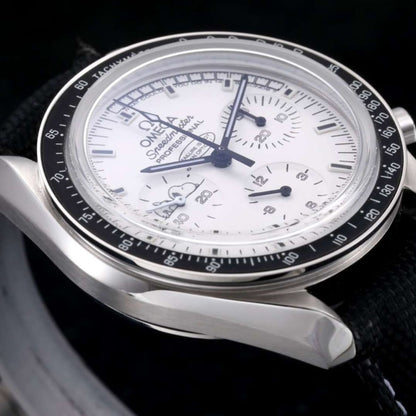 Celestial Chronograph Silver Snoopy Award 50th Anniversary 42mm Steel On Nylon Strap Silver Dial 5392