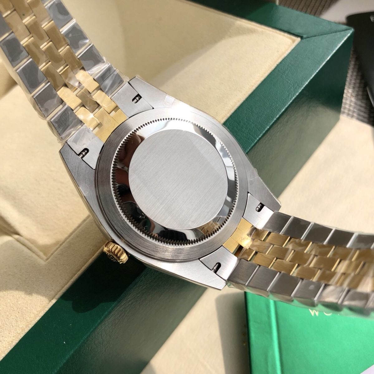 Regency Classic Date 41 mm Five-Link Fluted Bezel Bright black Dial 126333 4788