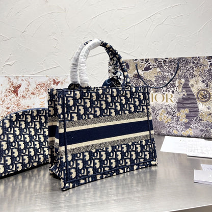 2026 Exquisite+leather+bags-431