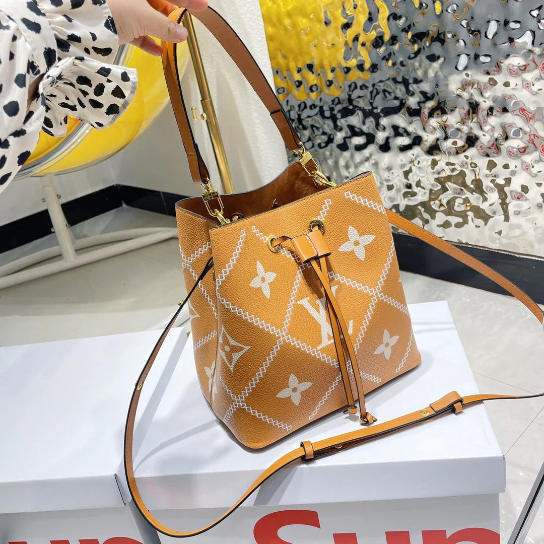 2026 Exquisite+leather+bags-509