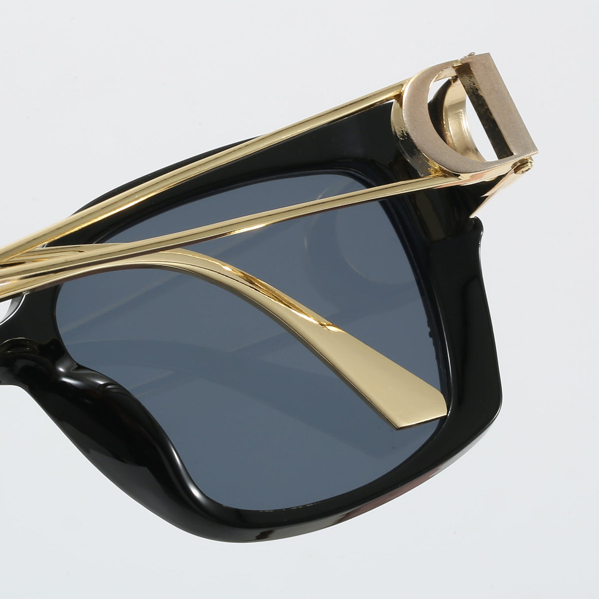 2026 6 colors new style metal temple hot sunglasses 82023