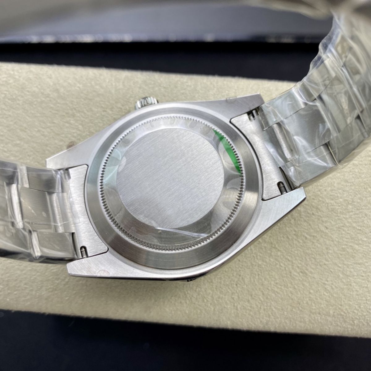 [Super Clone] Regency Adventurer 40 mm Timeless Smooth Bezel Black Dial 224270 6350
