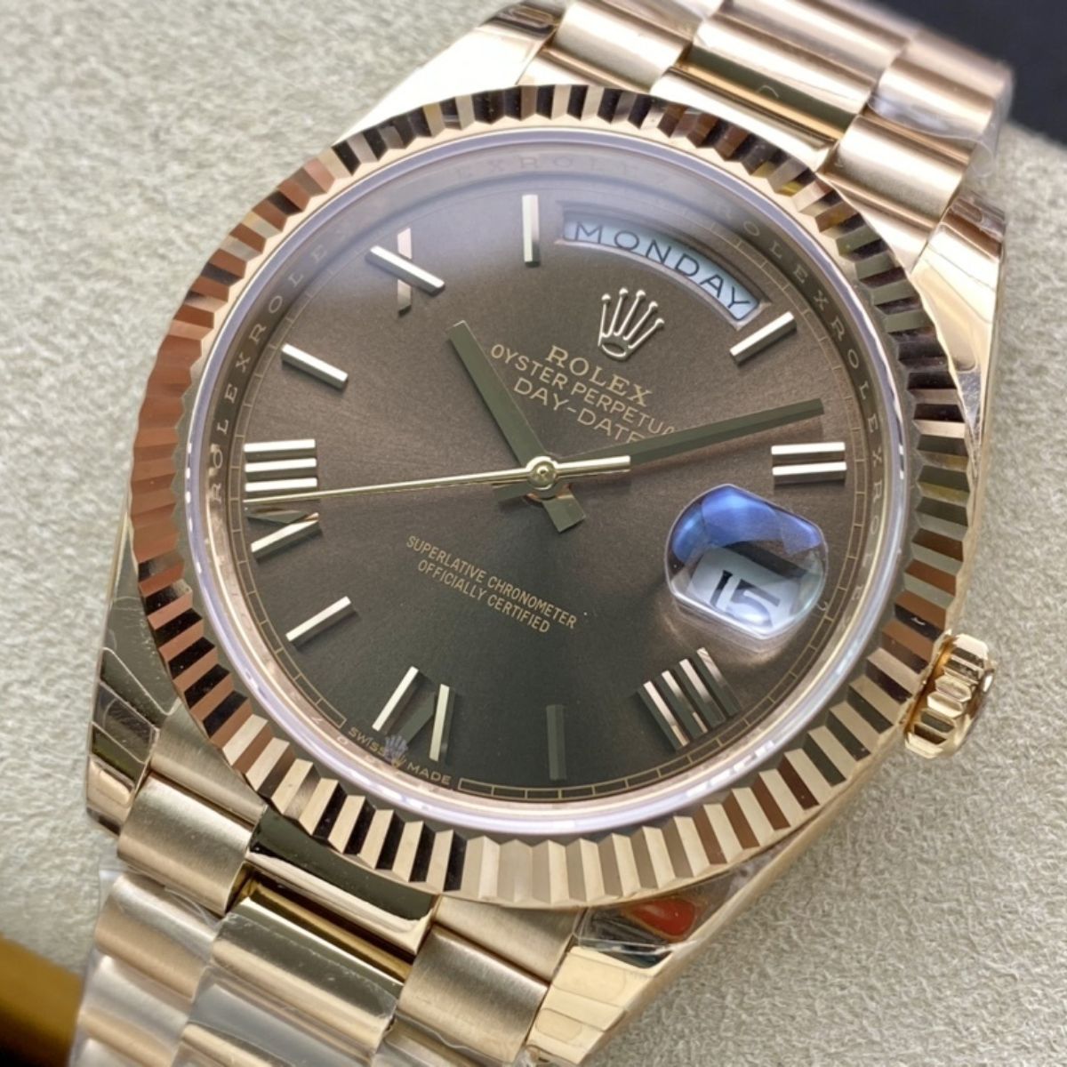 [Super Clone] Regency Weekday 40 mm Weekday Fluted Bezel Chocolate Dial 228235 6061