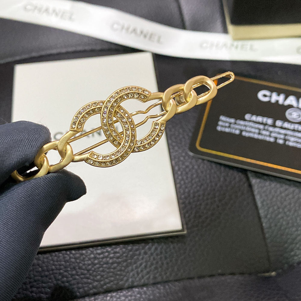 Diamond Interlocking Circle Hair Clip