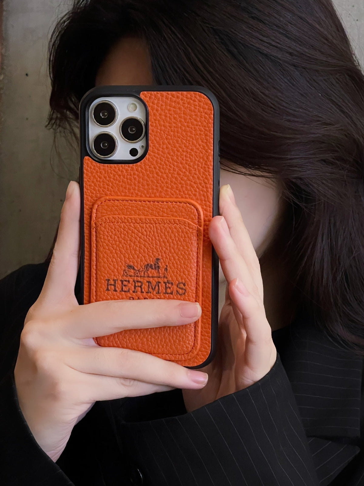 Luxurious pebbled leather card case