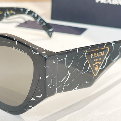 2026 New style two-tone cat-shaped sunglasses