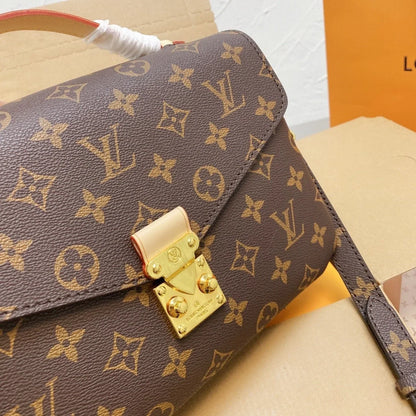 2026 Exquisite+leather+bags-533