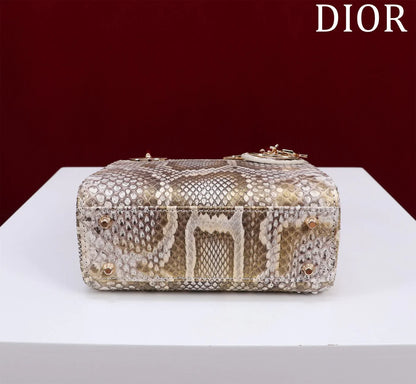 2026 Exquisite+leather+bags-110