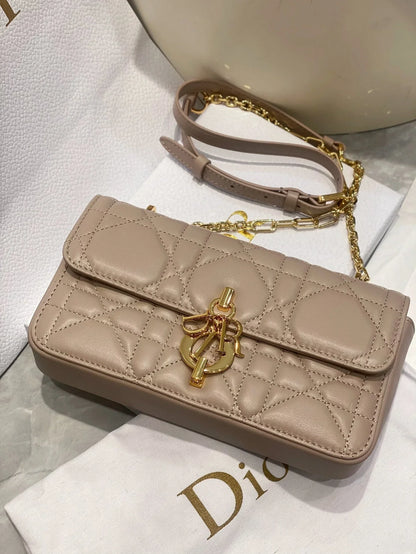 2026 Exquisite+leather+bags-130