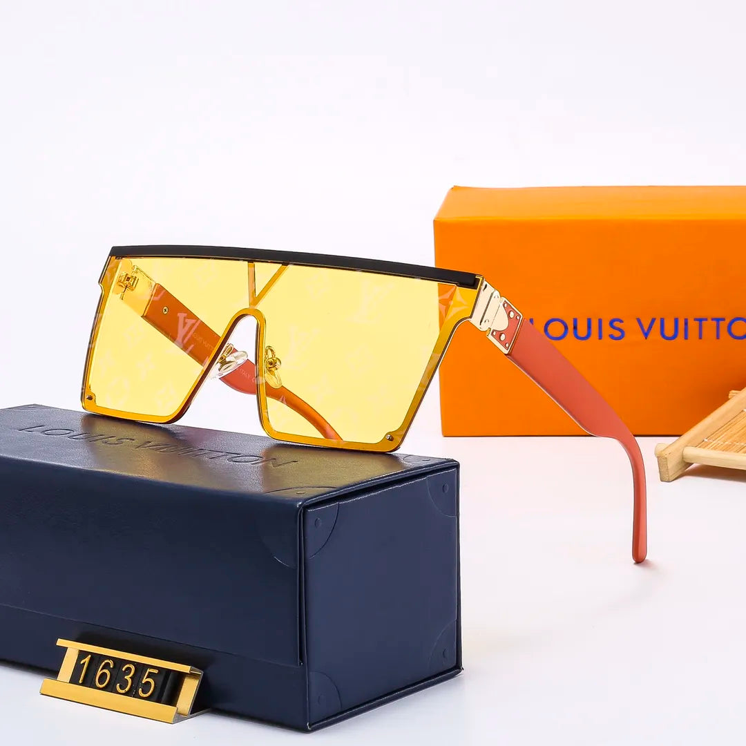2026 New Fashion One Piece Watermark Square Sunglasses