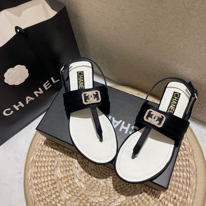 Fashion Diamond Buckle Flip Sandals