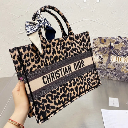 2026 Exquisite+leather+bags-529
