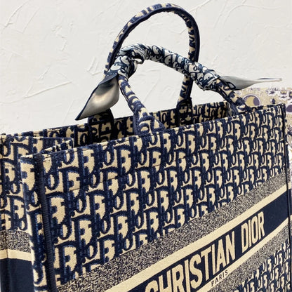 2026 Exquisite+leather+bags-536