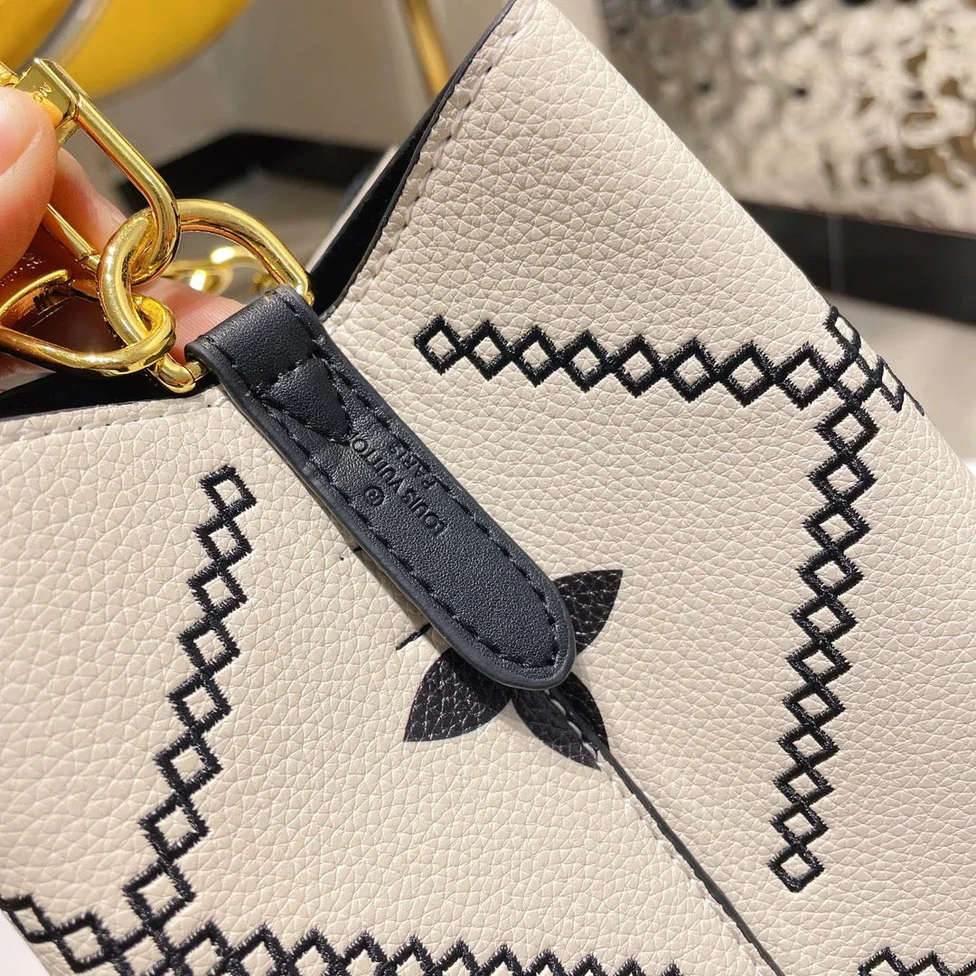 2026 Exquisite+leather+bags-509