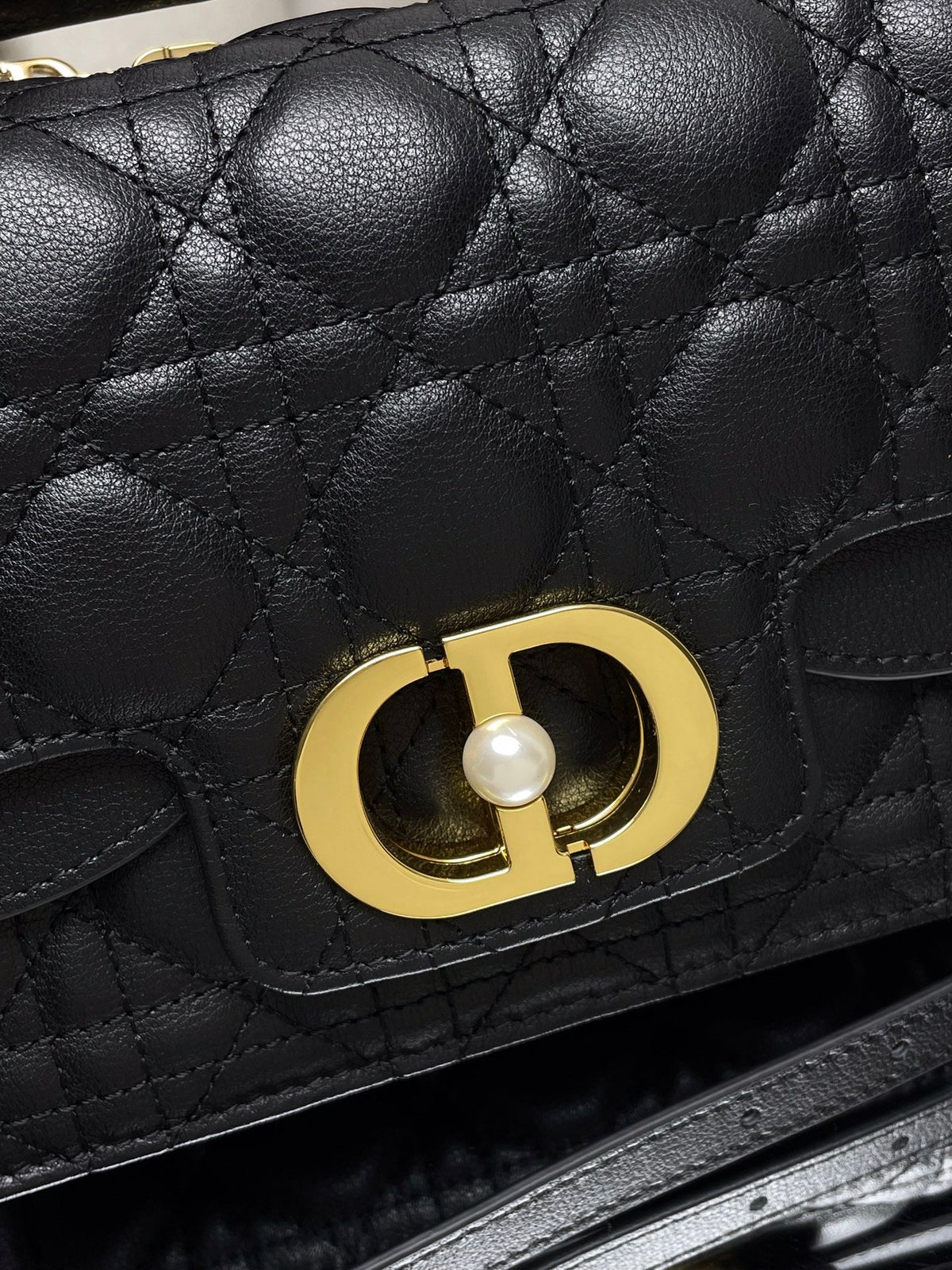 2026 Exquisite+leather+bags-362