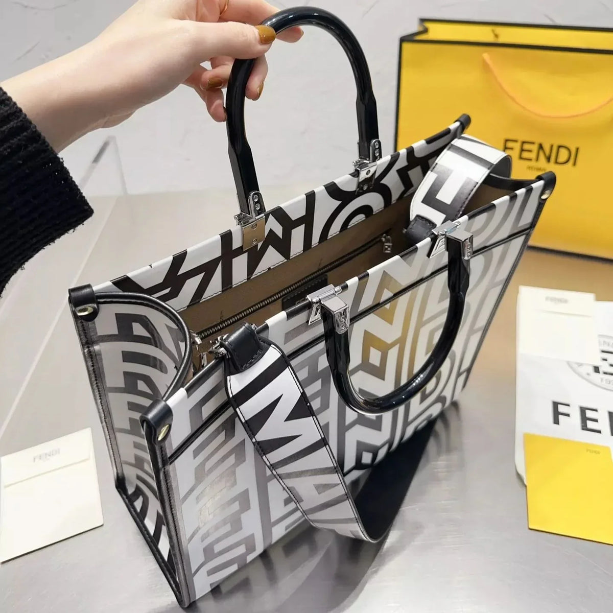 2026 Exquisite+leather+bags-585