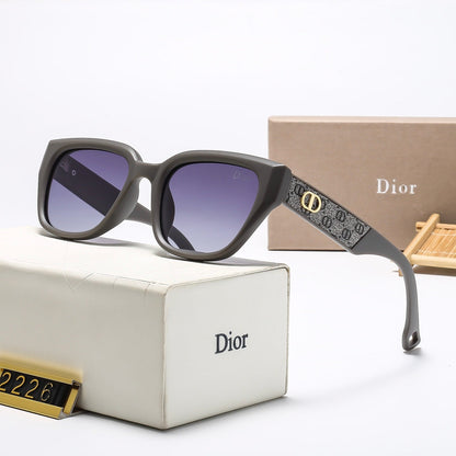 2026 7 Colors Classic Trendy Sunglasses 2226
