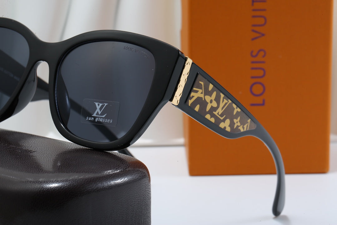 2026 4 Color Trendy Sunglasses  3033