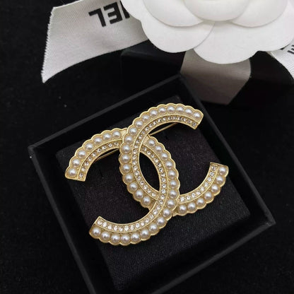 Temperament Pearl Splicing Brooch
