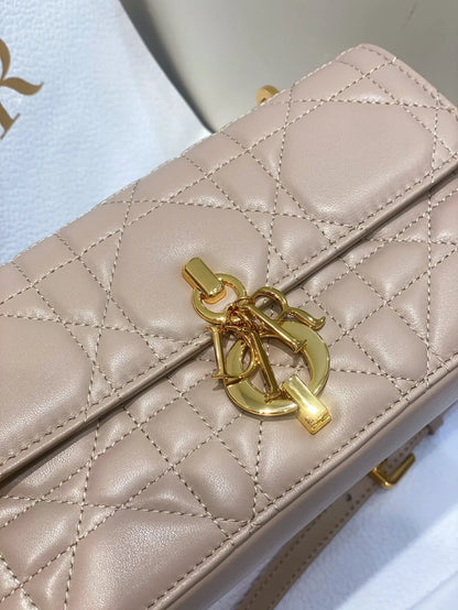 2026 Exquisite+leather+bags-130