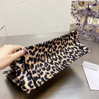 2026 Exquisite+leather+bags-529