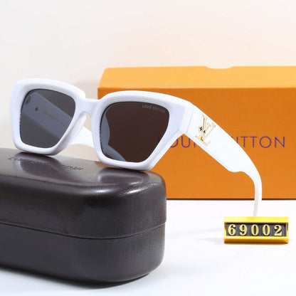 2026 Fashion Retro Embossed Sunglasses