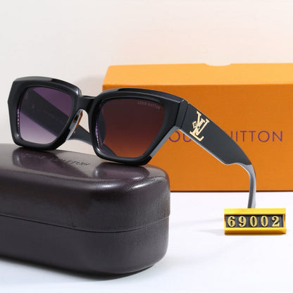 2026 Fashion Retro Embossed Sunglasses