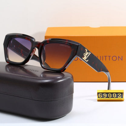 2026 Fashion Retro Embossed Sunglasses
